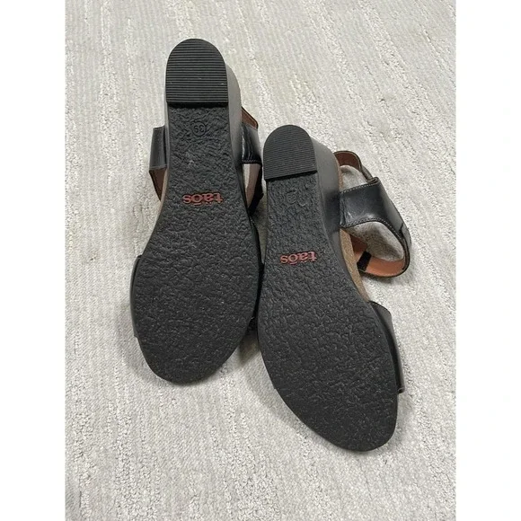 Taos Buckle Up black leather & cork ankle strap wedge sandals size US 8-8.5 (39) - Picture 6 of 8